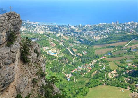 Find Yalta Ukraine Hotels Downtown Hotels In Yalta Travelage West