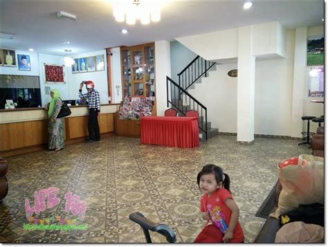 It is located on the main road, on the southern part of brinchang. Review Hotel Titiwangsa, Cameron Highland | Life 101