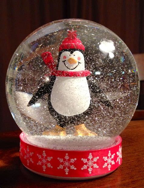 Diy Snow Globe Water Glycerin Glitter And Plastic Globe From Craft