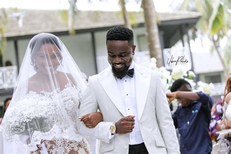 It is a really beautiful day out, but not nearly as beautiful as you. 15 sweet messages Sarkodie used to melt Tracy's heart ...