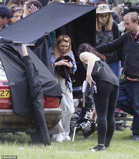 Maisie Williams Puffs On A Vape On Set While Filming For The Owners