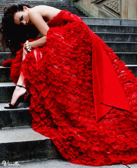 ♥ Red Simply Red Prom Dress Shopping Red Gowns Glamour Wearing Red Red Wedding Celebrity