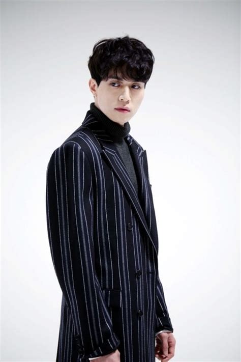 Lee Dongwook Profile and Facts (Updated!)