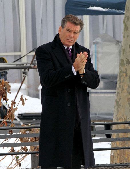 sarah jessica parker and pierce brosnan share some laughs while filming i don t know how she