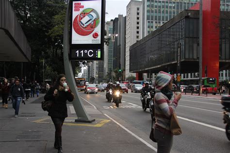Check spelling or type a new query. População de São Paulo 'ganha' mais de 68 mil moradores e ...