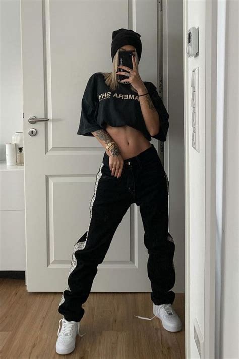 15 Cute Sweatpants Outfits That Will Actually Impress You Looks