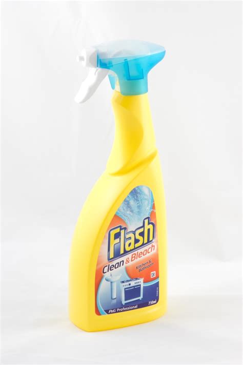 This convenient spray formula is easy to use to keep your granite countertops looking great. Flash Professional Clean & Bleach Kitchen & Bathroom Spray ...