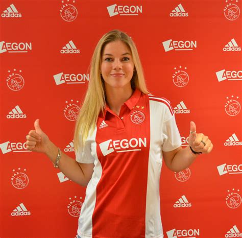 Ajax Vrouwen Anouk Hoogendijk Soccer Girl Sports Candy Football Girls