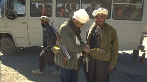 طالبان کا افغانستان صحافیوں کی دعوت بغیر داڑھی اور ویزا اینٹری