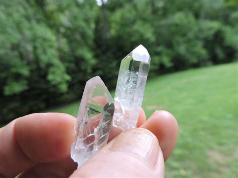 Small AA Brazil Quartz Crystals $18 per 1/2 Lbs. - Orgone Crystals