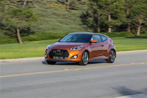 2017 Hyundai Veloster Value Edition Images