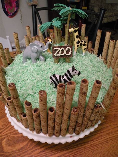 Zoo Cake I Love Pirouettes This Is So Do Able Zoo Cake Animal