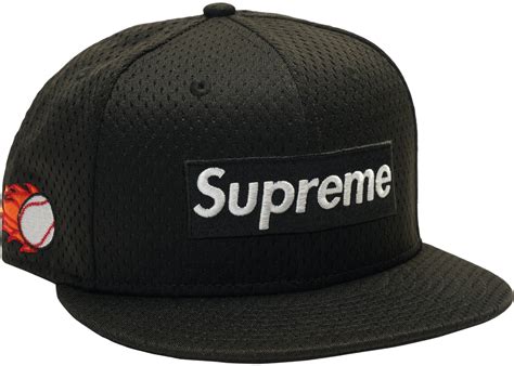 It's concepts and collaborations are highly coveted in the streetwear community. Supreme New Era Mesh Box Logo Cap Black - SS18