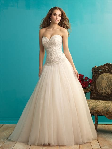 Find the perfect wedding dress for your. Bridal Dresses Suitable for Large Busts: Tips and Top ...