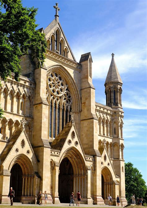 St Albans Official Visitor Guide 2023-2024 by st-albans-bid - Issuu