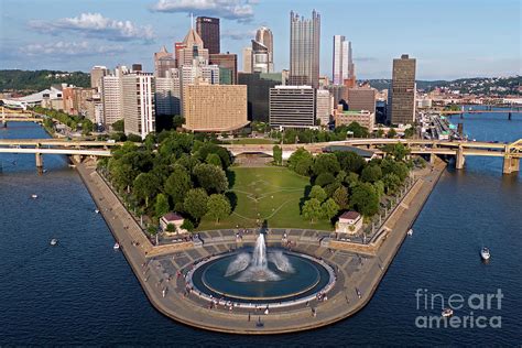 Point State Park And The Pittsburgh Skyline Photograph By Bill Cobb