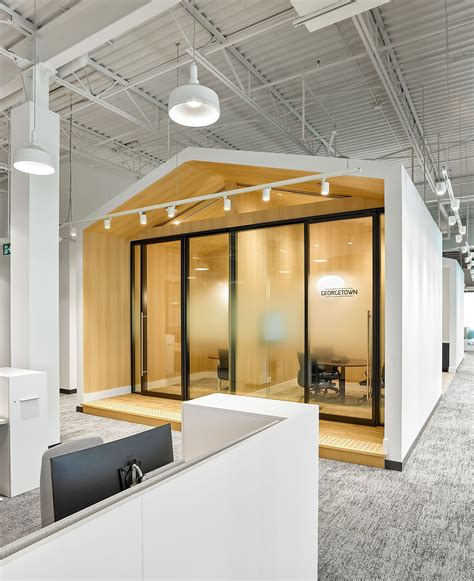 Hoteling Office Space Design Ivey Decker