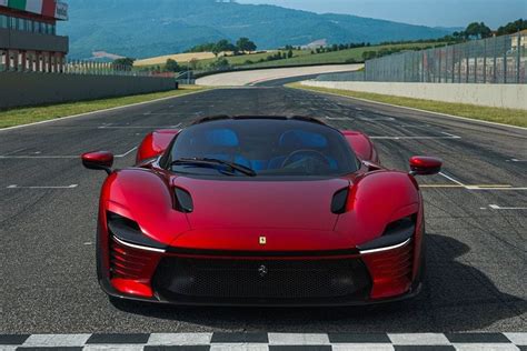 Ferrari Sp3 Daytona Mobil Balap Dalam Tubuh Bergaya Retro