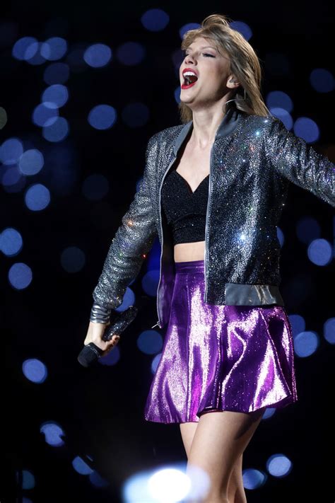 Taylor Swift At 1989 World Tour In Louisville Hawtcelebs