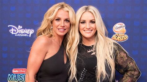 Jamie lynn spears calls sister britney the 'goat' of pop singers amid her ongoing conservatorship battle with their father jamie. Britney Spears Congratulates Sister Jamie Lynn on Her ...