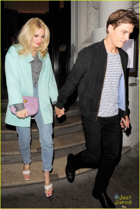Pixie Lott Shares Late Night Dinner With Oliver Cheshire After Nasty