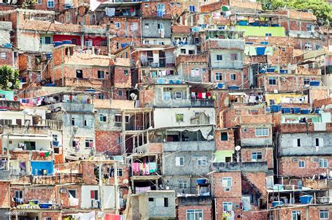 Foto De No Rio De Janeiro Favela E Mais Fotos De Stock De Favela Istock