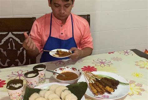 Check spelling or type a new query. Sukar dapat buluh ketika PKP, anak muda buat lemang guna ...