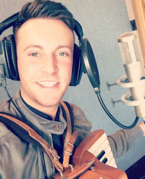 Nathan Carter Shares Snap From The Studio As He Works On Brand New Album Vip Magazine