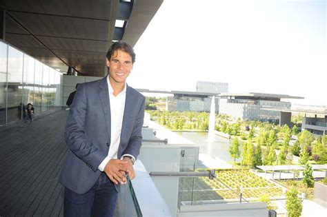 Garantizamos que cada jugador tendrá un mejor nivel de juego de tenis después de entrenar en nuestra escuela. Rafael Nadal Shows Work in Progress in His Tennis Academy ...