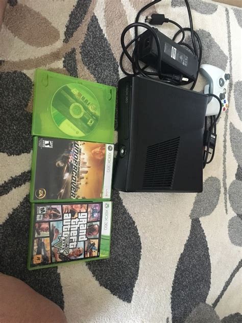 Microsoft Xbox 360 4gb With Cds And Internal Hd 120g B Kinect