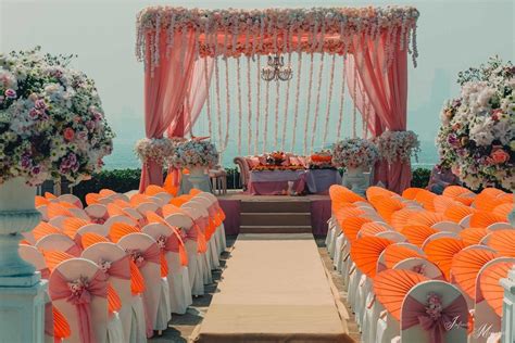 Beautiful Stage Flower Decoration Ideas For Your Dream Day