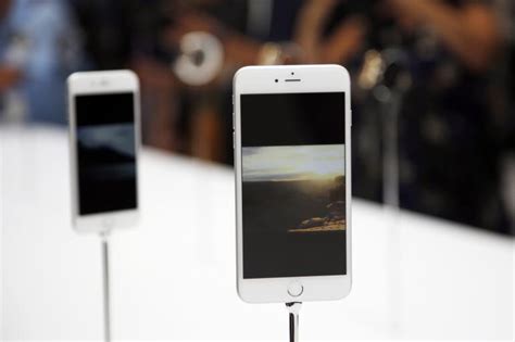Apple Nasdaqaapl Outperforms With The New Iphone 6