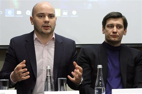 Дмитрий и валерия продумали в этот вечер каждую мелочь, чтобы их гости запомнили этот со своей супругой гудков встречался несколько лет, их давно уже воспринимали как мужа и. "Открытая Россия" прекратила свое существование : ЗакС.Ру ...