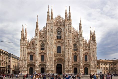 Formally in the moment photography, now molano media. Duomo di Milano - Wikipedia