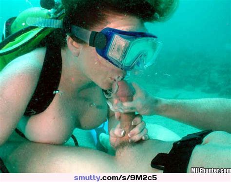 Underwater Mouth Cum Sexdicted