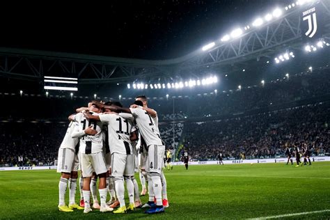 The juventus stadium was constructed in 2011 and has a capacity of 40,000. Juventus, contro il Manchester United nuovo record d ...