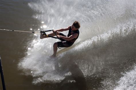 Tips To Improve Your Barefoot Skiing Skills Footers Edge