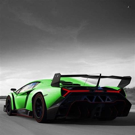 The fragrance is rich, fresh, sporty and unforgettable. Insane Green Lamborghini Veneno | Lamborghini veneno, Cool ...