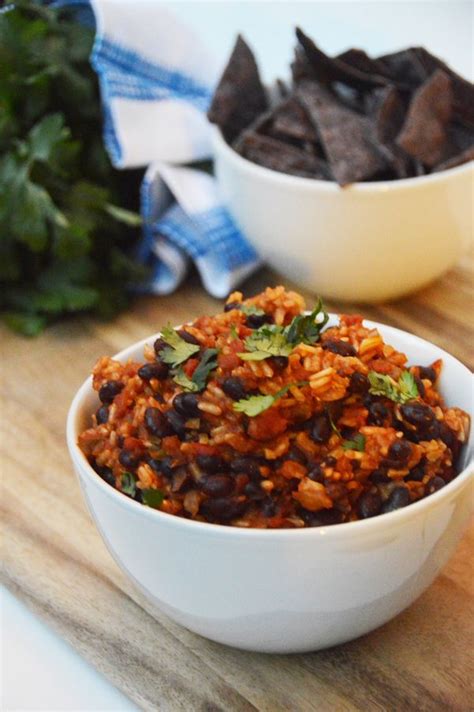 Slow cooker mexican rice and beans. Slow Cooker Mexican Rice & Beans | Pumps & Iron | Bloglovin'