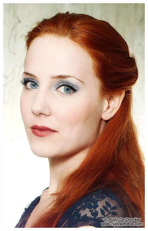 fotos de simone simons epica redhead day beautiful redhead red hair woman