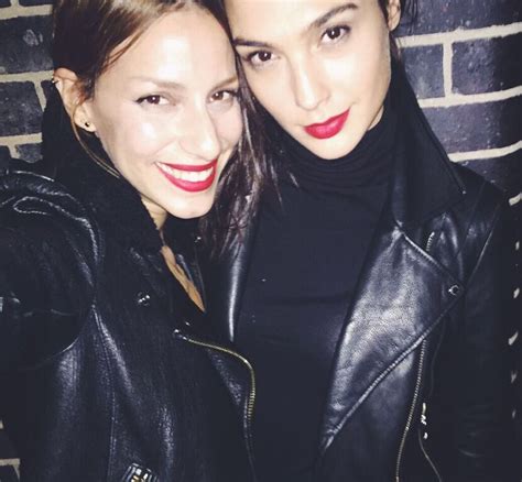 Gal Gadot On Twitter Friday Night Is For Friends Mmmwa