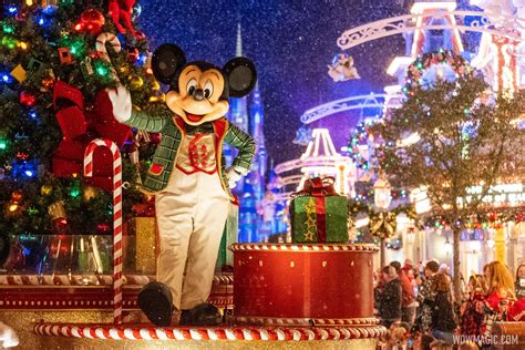 Holiday Entertainment Schedule At Magic Kingdom During Disney Worlds