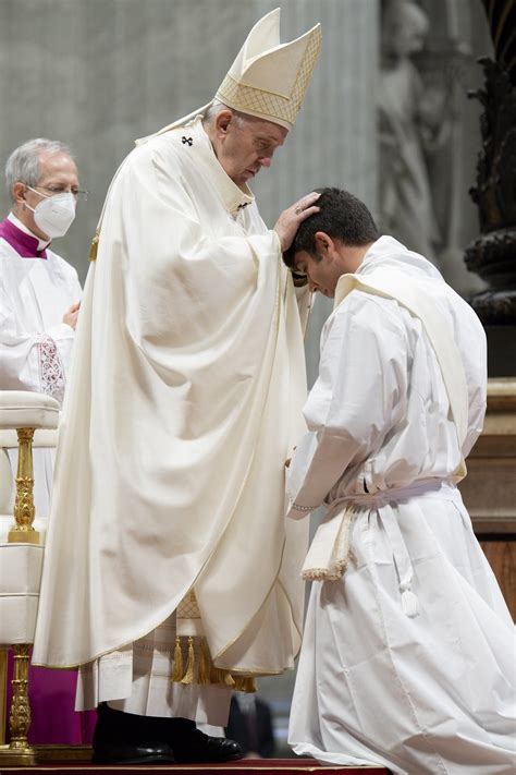 Pray Be Poor Be Close To The People Pope Tells New Priests