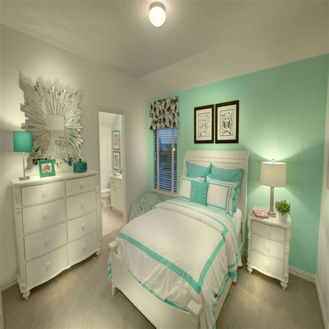 Mint green is an ever popular colour and we show some of our favourate ways to use mint green in your bedroom. Mint Green Bedroom Ideas - Space Saving Bedroom Ideas for ...