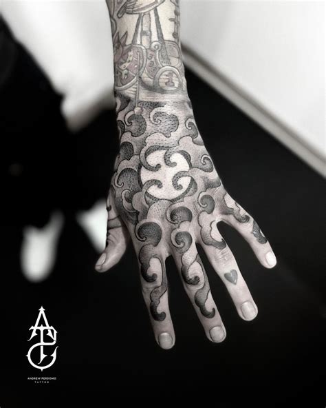 Andrew Perdomo Tattoos Instagram Post “feliz Con Esta Manito Para