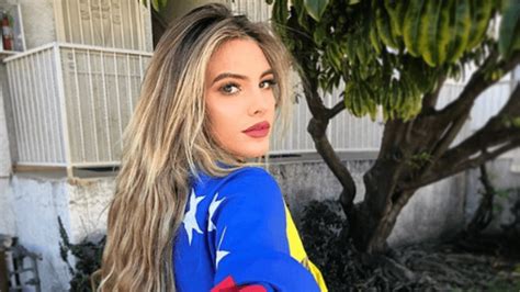 She has since branched out, creating comedy. Lele Pons comparte foto con pequeña tanga y las redes ...