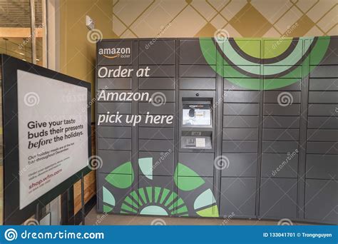 Jeff bezos has disrupted the retail landscape (again). Amazon Locker Self-service Parcel Delivery, Pickup At ...