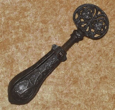 ﻿rare Pear Of Anguish Torture Device Antique Weapon Store