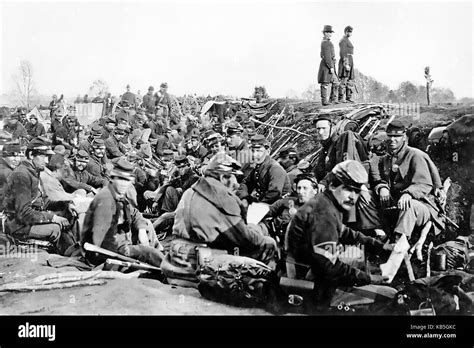 Battle Of Fredericksburg December 11 15 1862 Union Troops Wait Beside