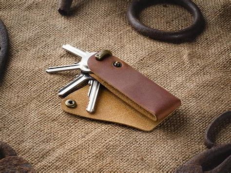 Handmade Minimal Leather Key Fob Gadgetsin